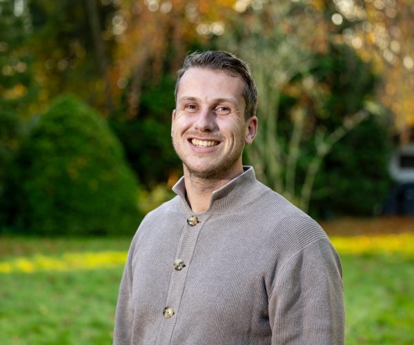 2023-11-17MRF (1494)